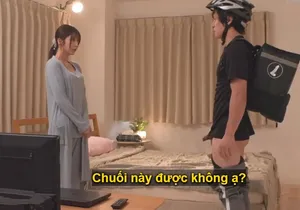 Một người đẹp ngực khủng hình chữ S quan hệ với một người đàn ông lực lưỡng trong khách sạn vào đêm khuya. Sau khi tán tỉnh và quan hệ bằng miệng trên ghế sofa, cô ấy đưa anh lên giường và quan hệ tình dục một cách thô bạo. Ngực cô ấy rung lên...