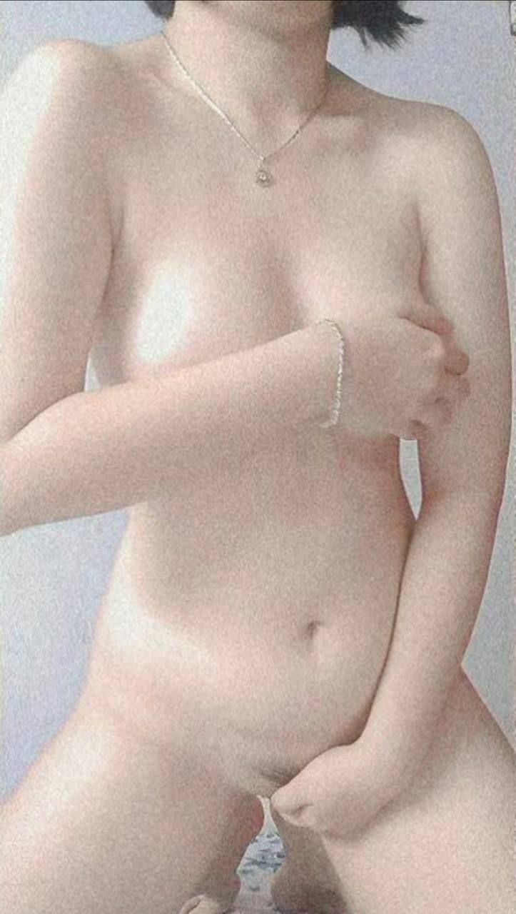 LULU-237 "Không sao đâu nếu chỉ là miệng của tôi..." Cháu trai tôi có một cái "của quý" lớn và ham muốn tình dục mạnh mẽ đã yêu cầu tôi cho nó bú 13 lần và nuốt chúng